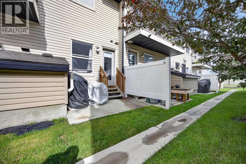 328 Saddlebrook Point NE — photo 26