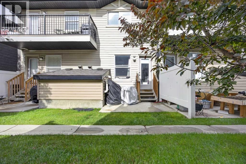 328 Saddlebrook Point NE — photo 28