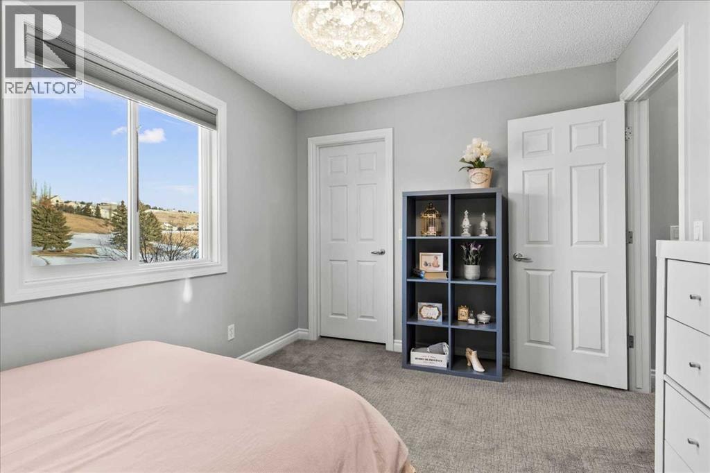 255 Gleneagles View — photo 35