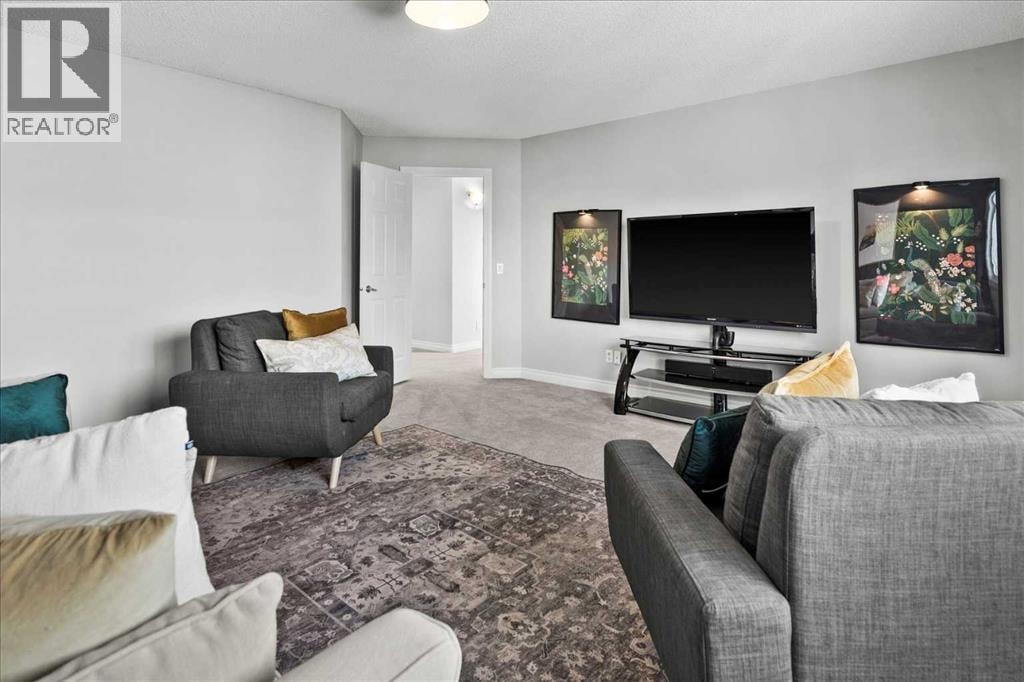 255 Gleneagles View — photo 20