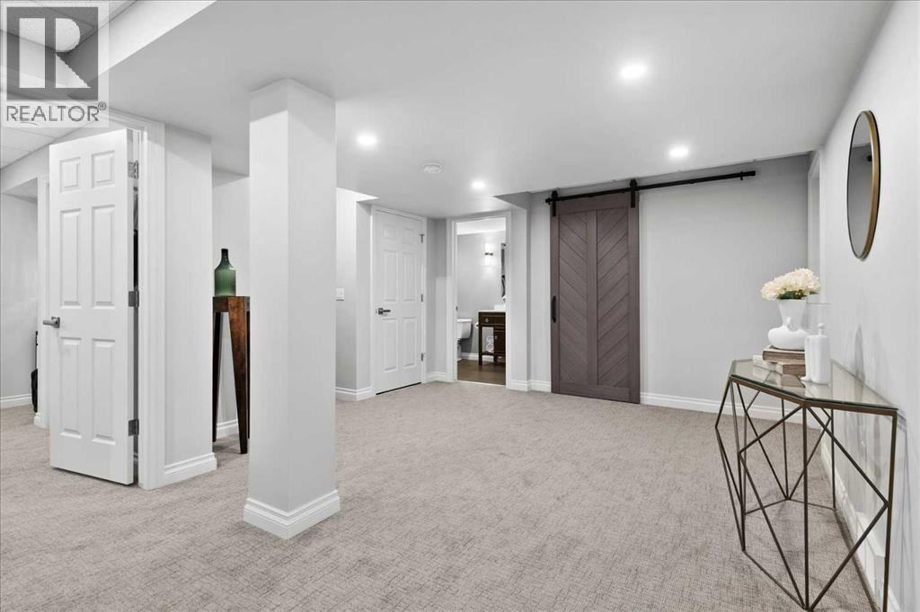 255 Gleneagles View — photo 39