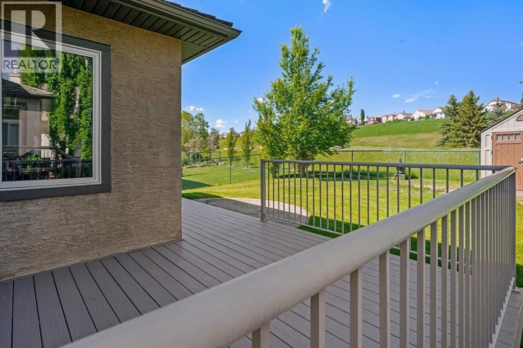 255 Gleneagles View — photo 42