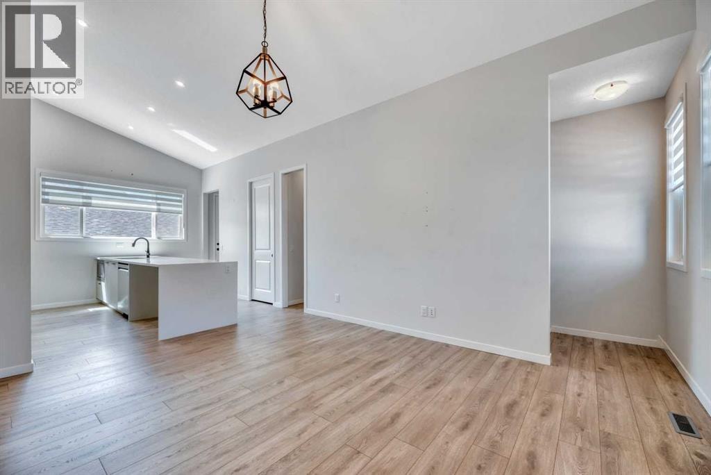 33 Lucas Rise NW — photo 10