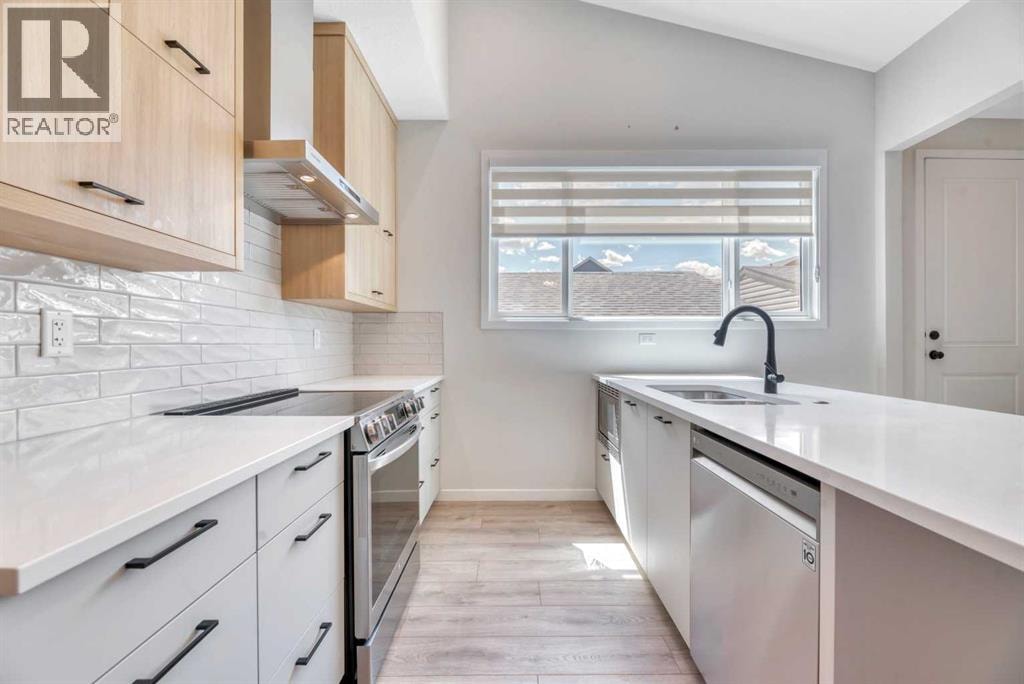 33 Lucas Rise NW — photo 18