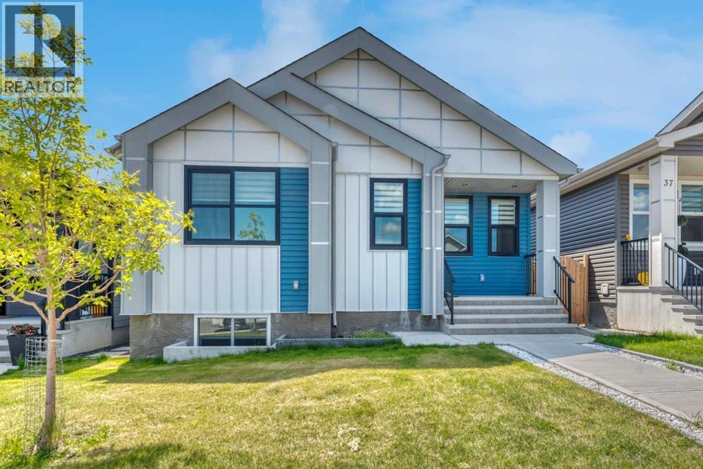 33 Lucas Rise NW — photo 2