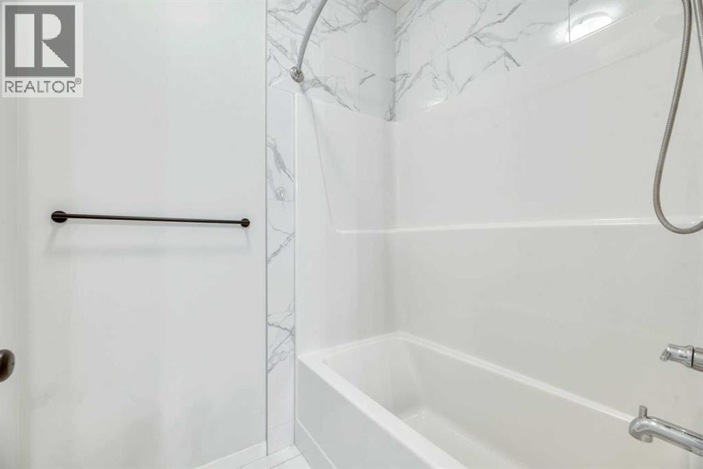 33 Lucas Rise NW — photo 28