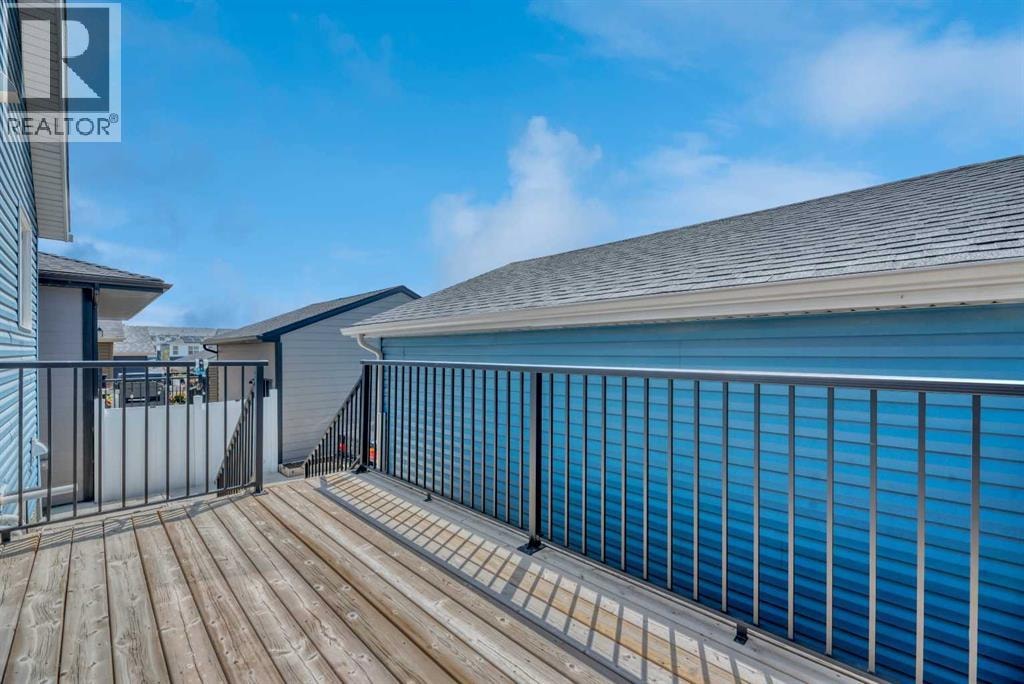 33 Lucas Rise NW — photo 4