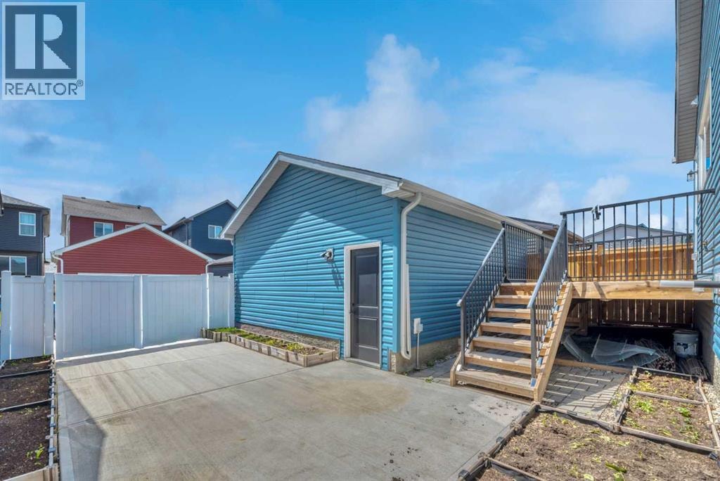 33 Lucas Rise NW — photo 7