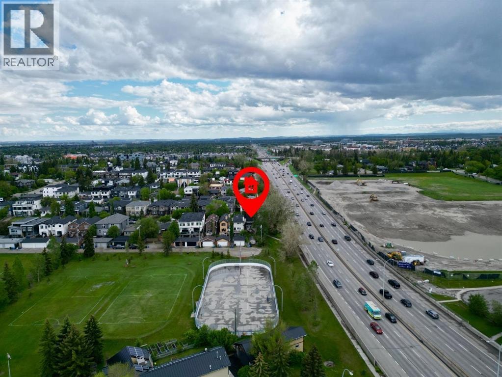 2452 28 Avenue SW — photo 33