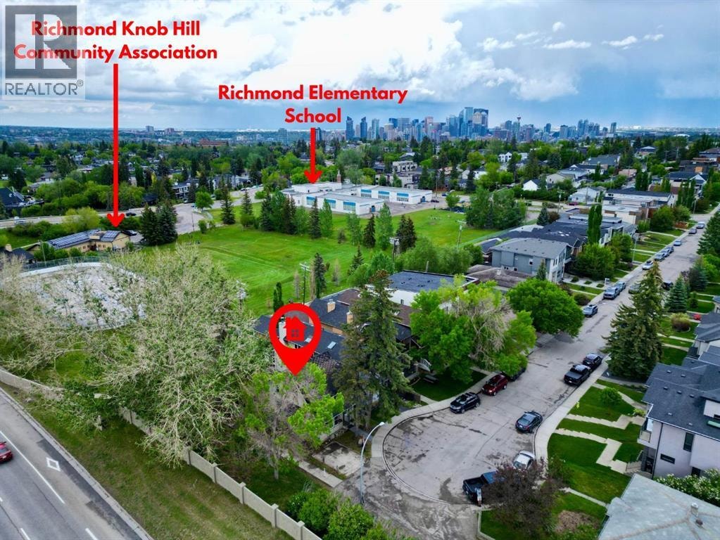 2452 28 Avenue SW — photo 3