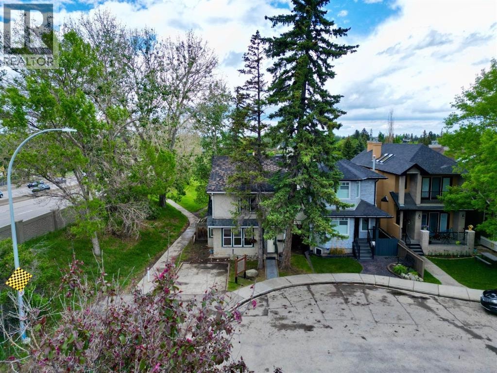 2452 28 Avenue SW — photo 34