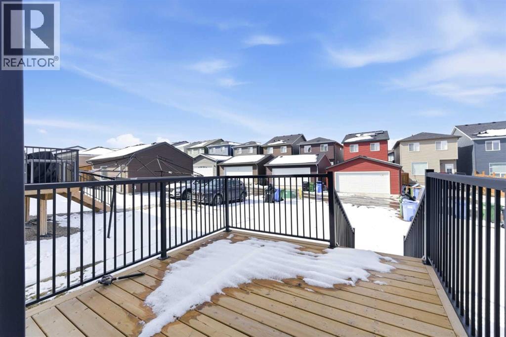48 Ambleside Crescent NW — photo 33