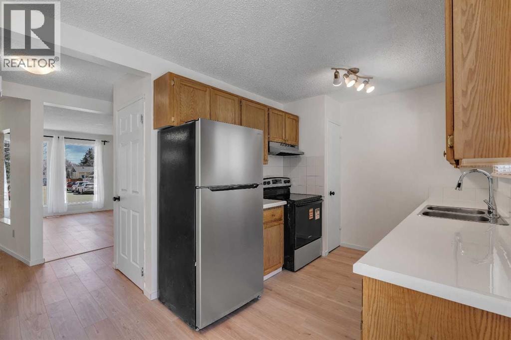 68 Templeson Crescent NE — photo 9