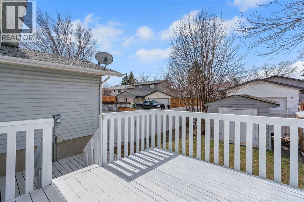 68 Templeson Crescent NE — photo 24