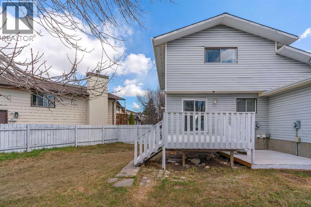 68 Templeson Crescent NE — photo 27