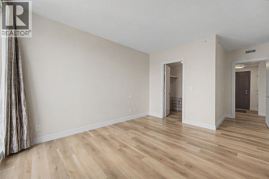 1900, 817 15 Avenue SW — photo 13