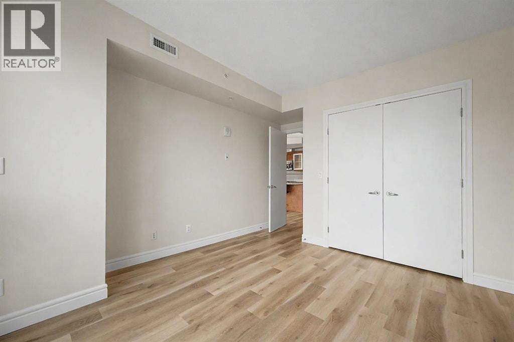 1900, 817 15 Avenue SW — photo 21
