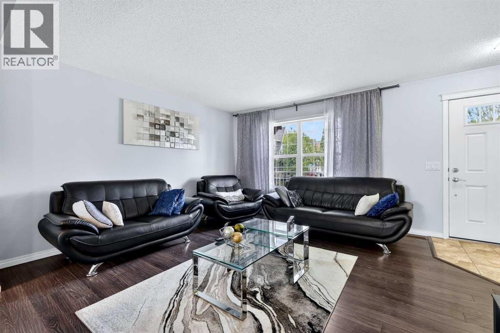 58 Auburn Crest Green SE — photo 2