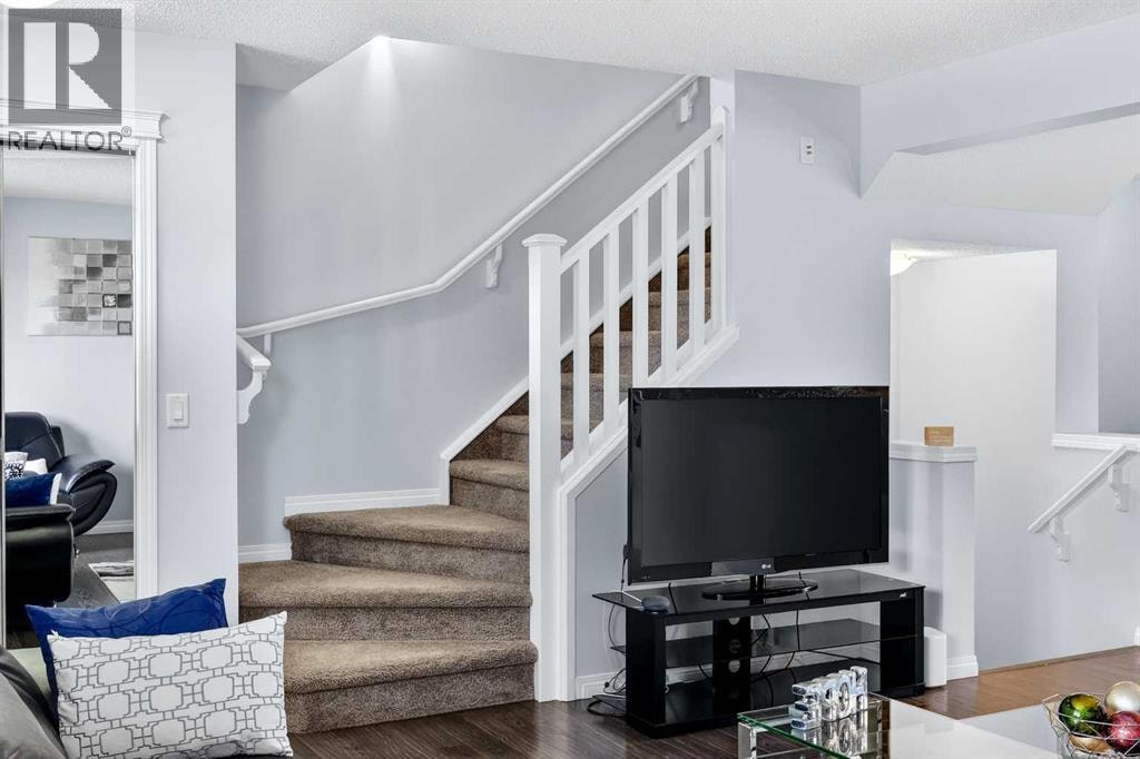 58 Auburn Crest Green SE — photo 9