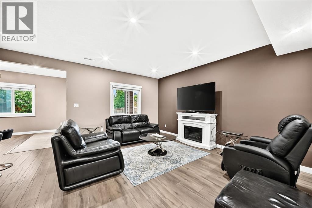 49 Nolanshire Green NW — photo 39
