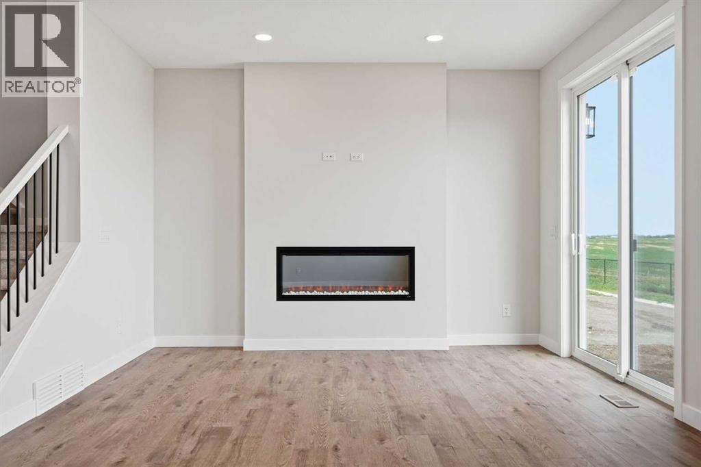439 Kinniburgh Loop — photo 7