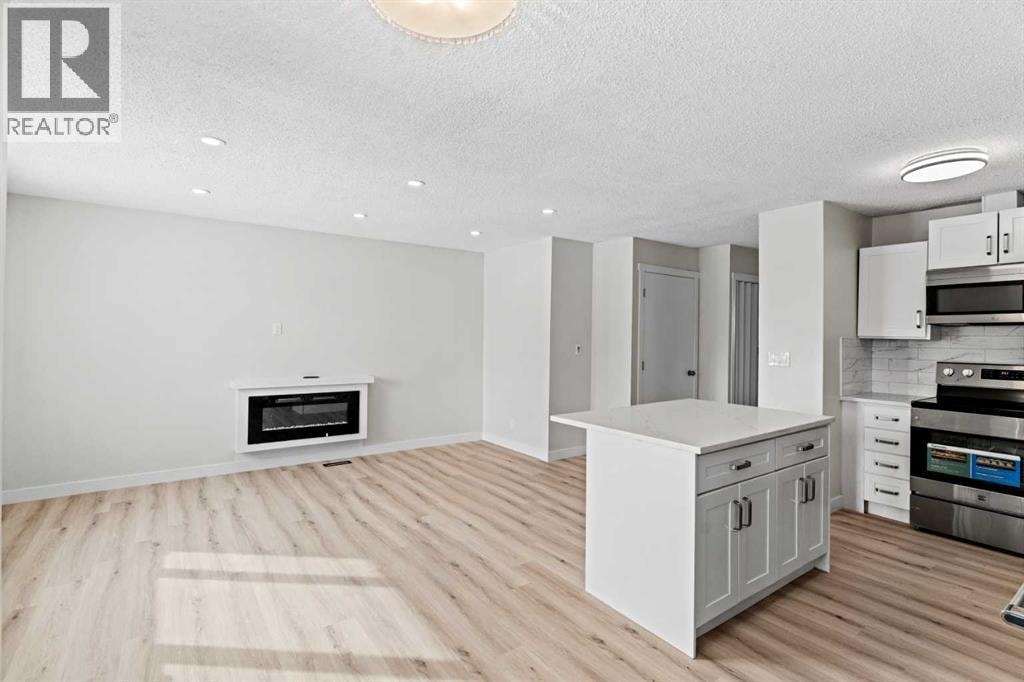 937 Marcombe Drive NE — photo 10