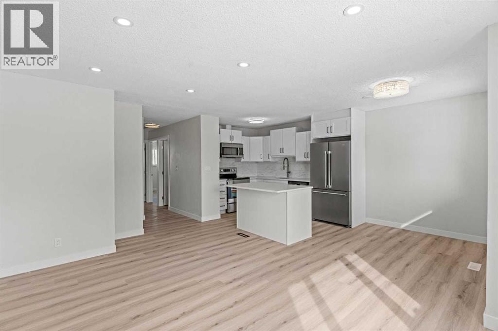 937 Marcombe Drive NE — photo 6