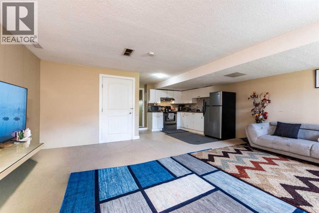 45 Martin Crossing Crescent NE — photo 25