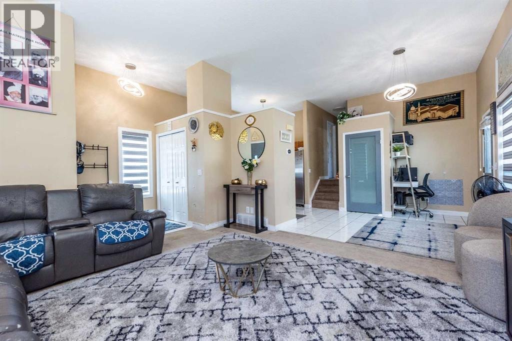 45 Martin Crossing Crescent NE — photo 6