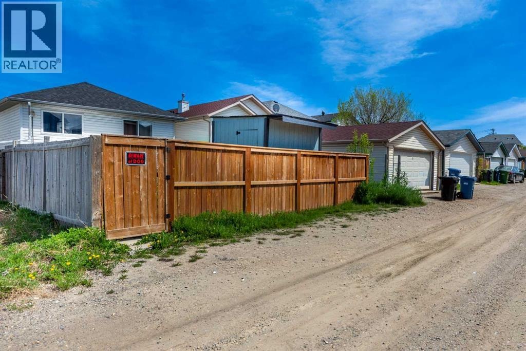 45 Martin Crossing Crescent NE — photo 34