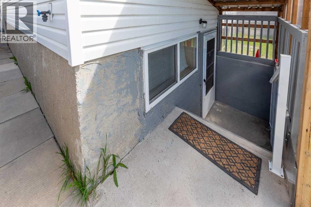 45 Martin Crossing Crescent NE — photo 3