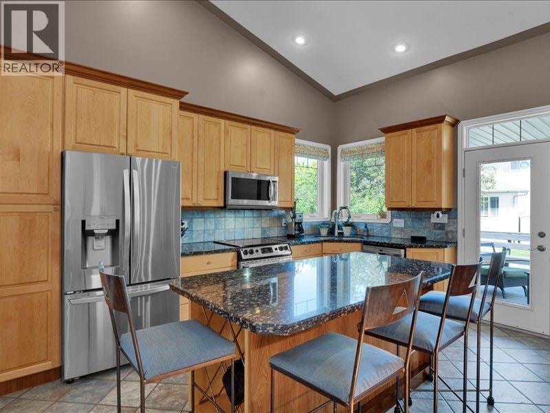 147 Cove Place — photo 13