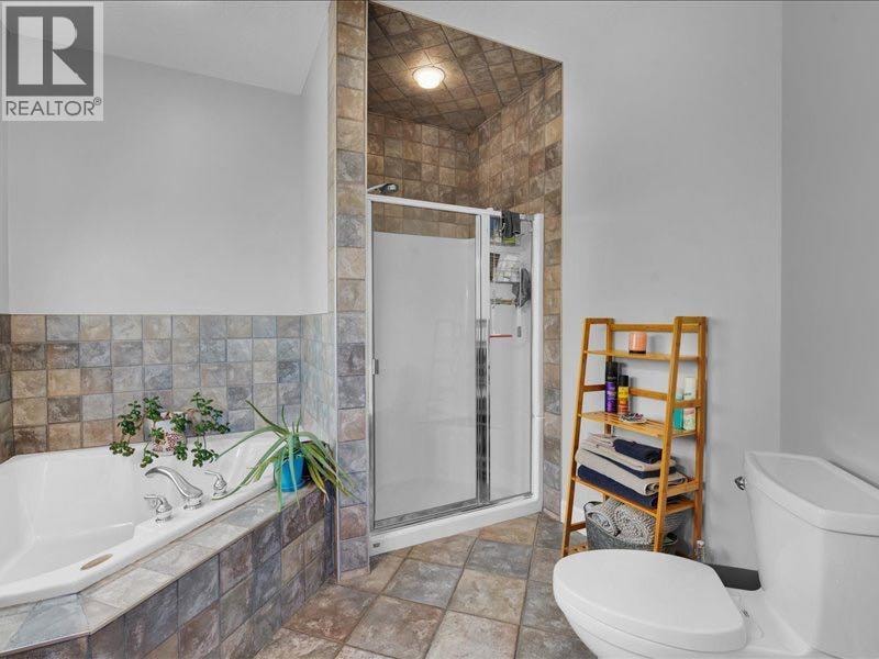 147 Cove Place — photo 26