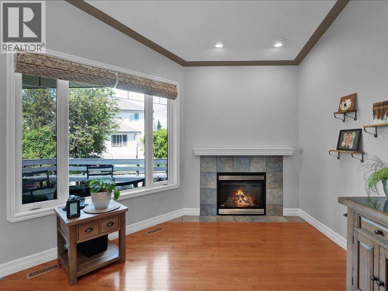147 Cove Place — photo 8