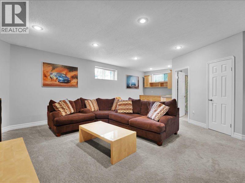 147 Cove Place — photo 33