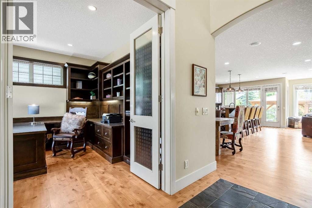 150 Cimarron Drive — photo 3
