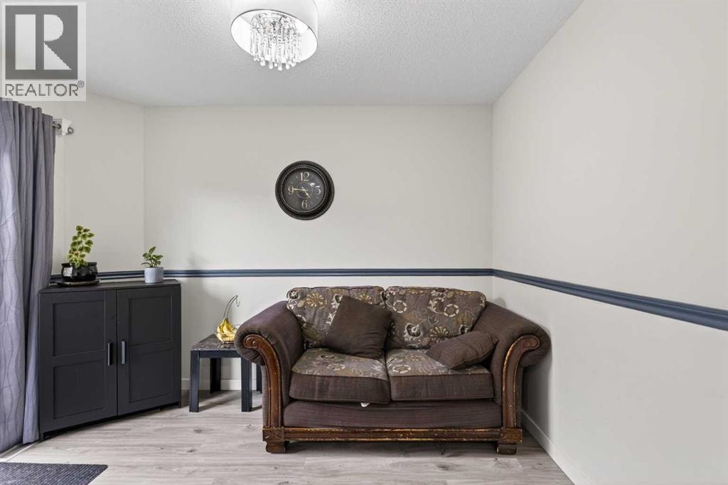 8474 Saddleridge Drive NE — photo 12