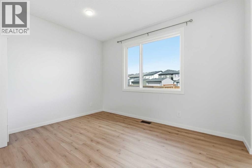 176 Walcrest Boulevard SE — photo 8
