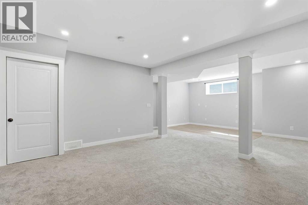 176 Walcrest Boulevard SE — photo 27