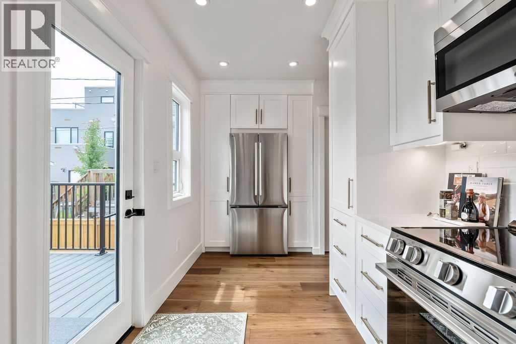 45 25 Avenue SW — photo 15