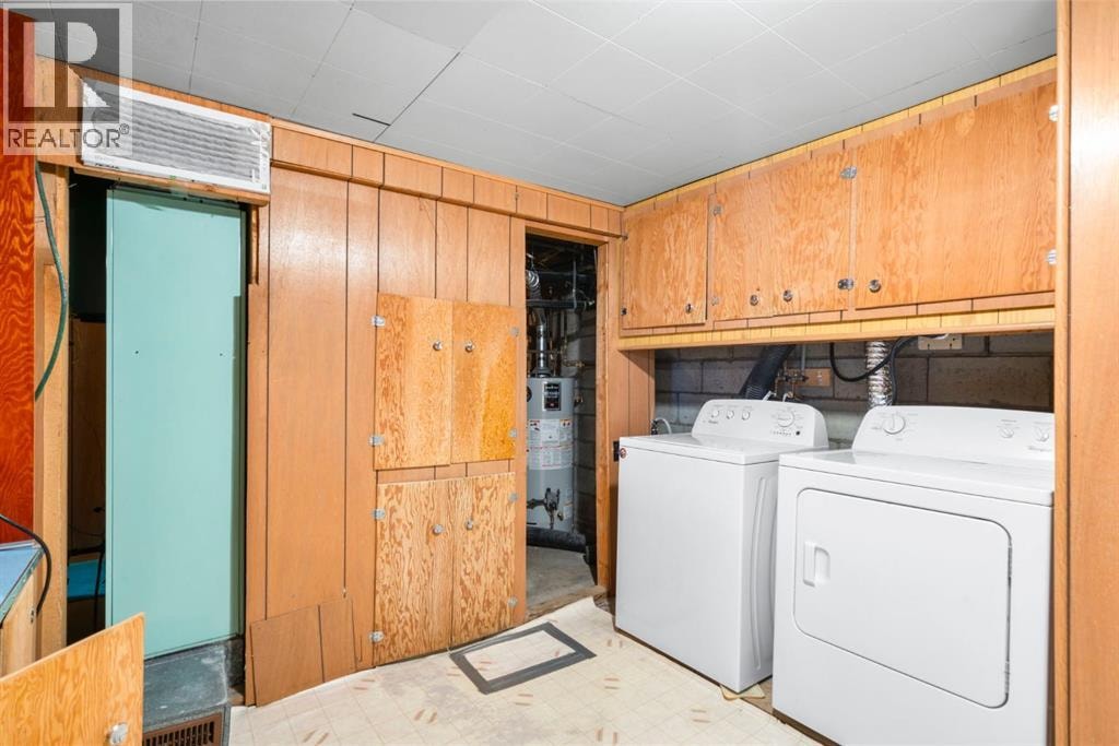 332 Third Street W — photo 28