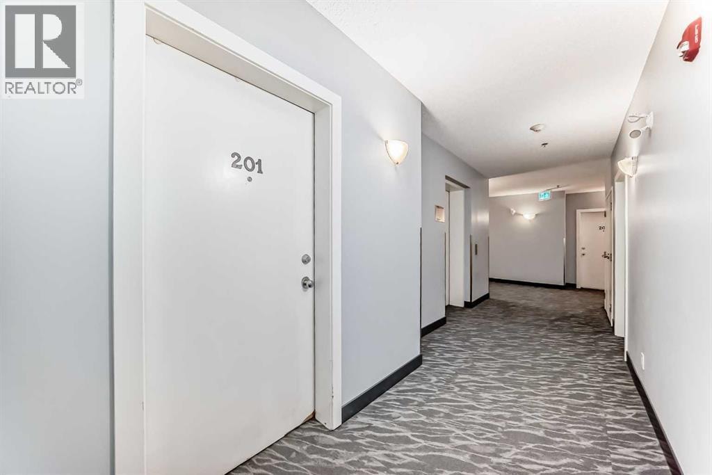 201, 1000 15 Avenue SW — photo 33