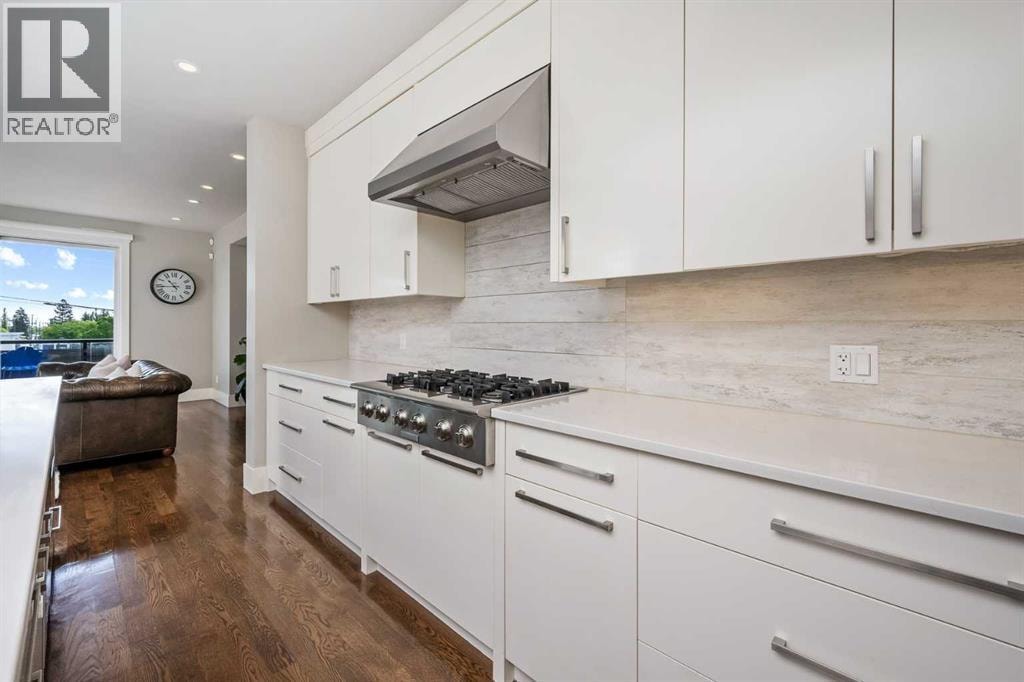 5024 21 Street SW — photo 12