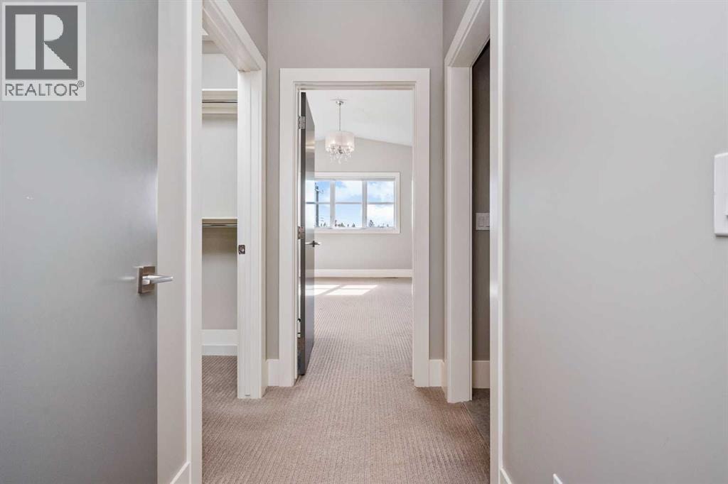 5024 21 Street SW — photo 18