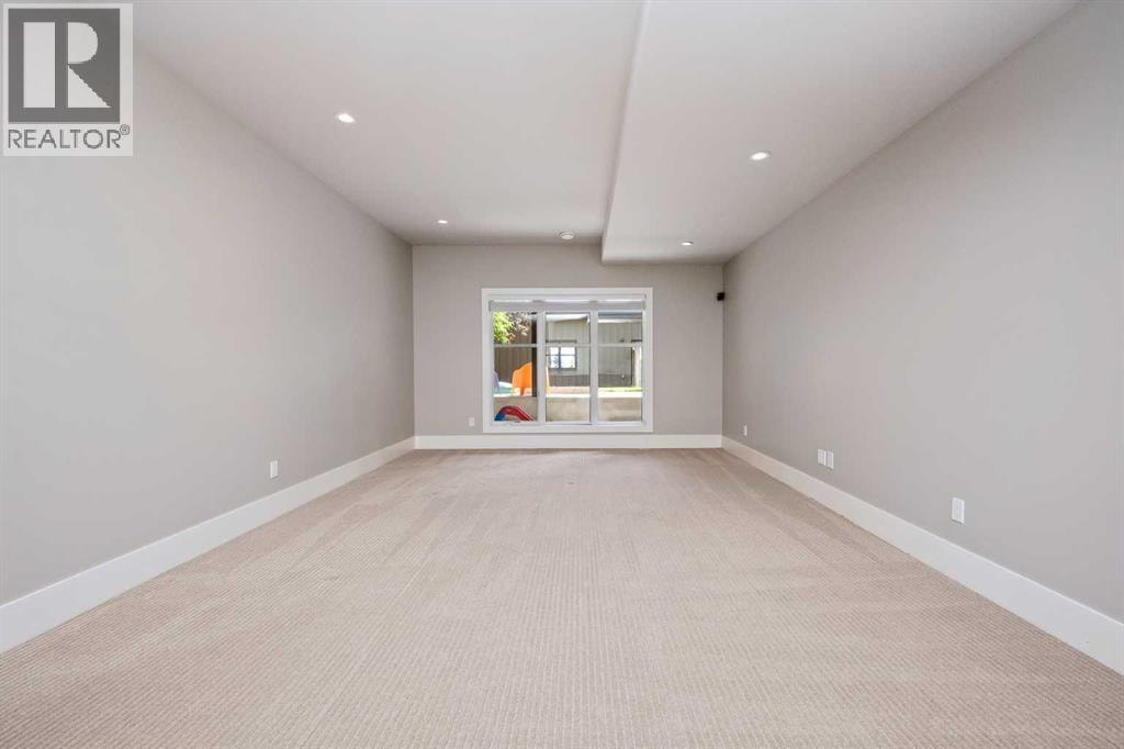 5024 21 Street SW — photo 40