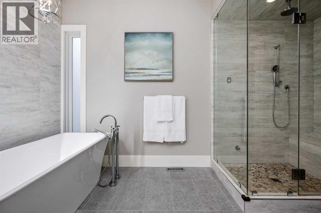 5024 21 Street SW — photo 24