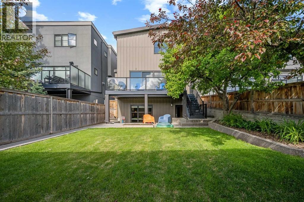 5024 21 Street SW — photo 46