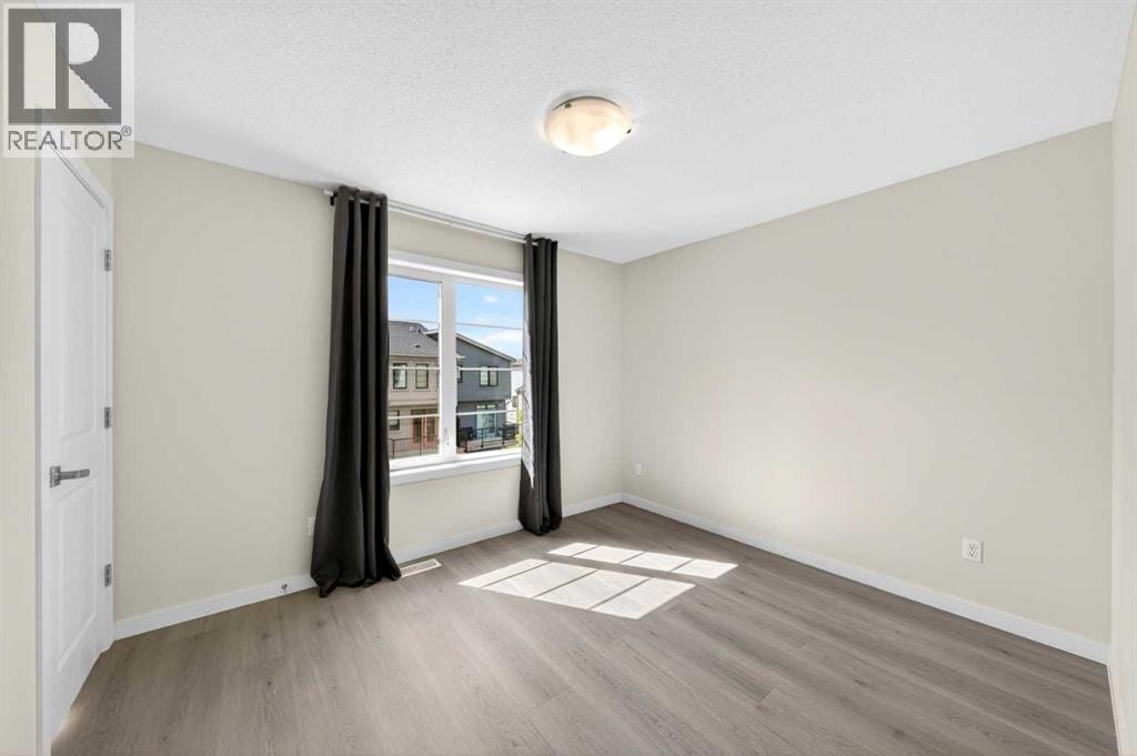 4 Walden Walk SE — photo 32