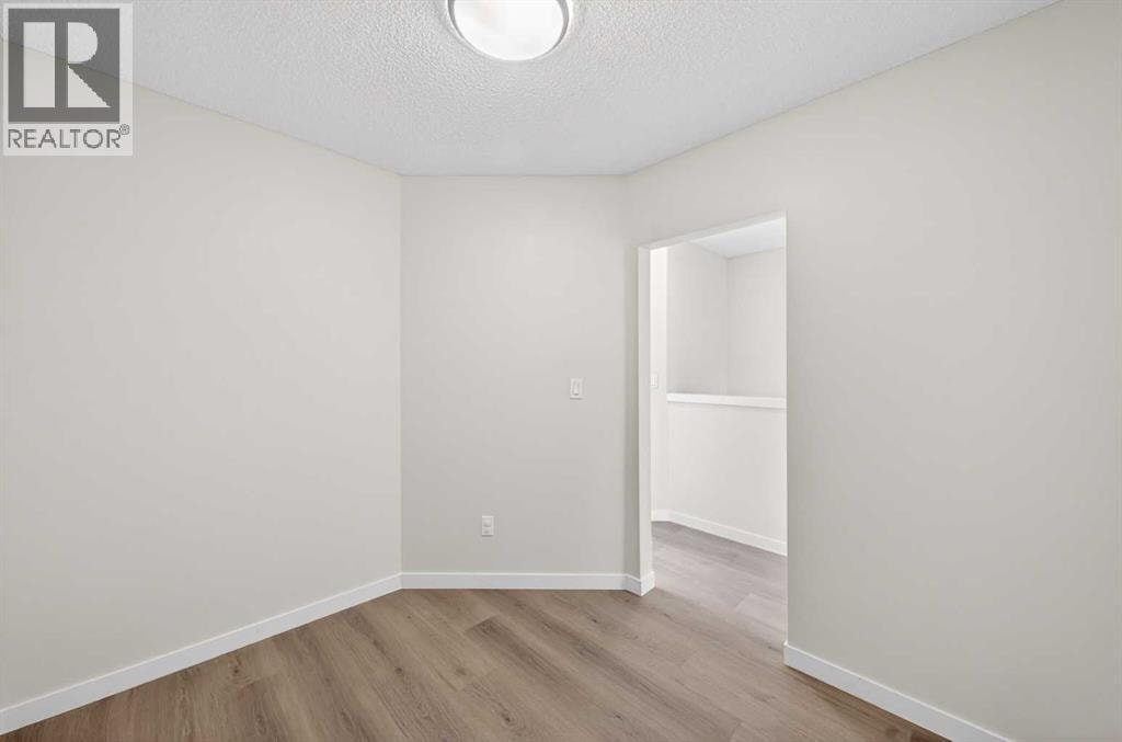 4 Walden Walk SE — photo 35