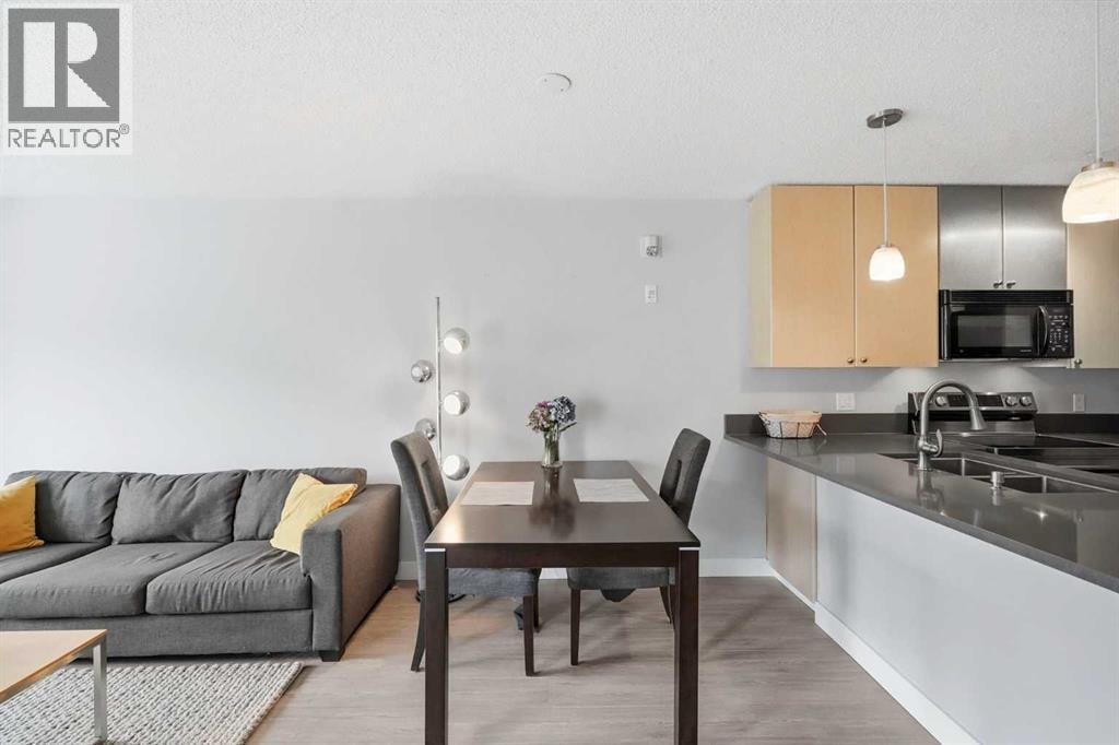 312, 25 Richard Place SW — photo 7